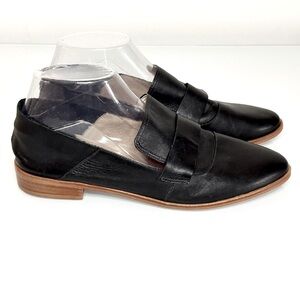 Neiman Marcus Leather Loafer 8.5 Minimalist Black